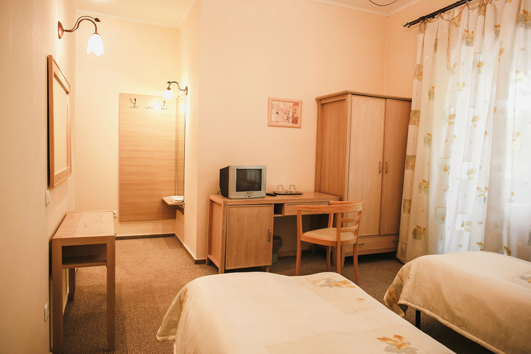 Bedroom 2, Hotel Shale, Perm' gorsovet