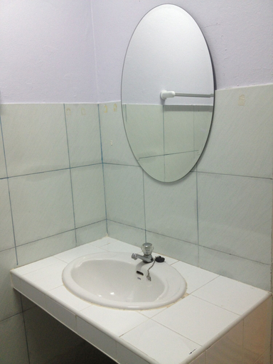 Bathroom 3, Baan Par Pern Hadchaosamran, Muang Phetchaburi
