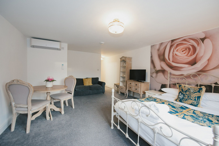 River Court Apartments by Paymán Club, Cambridgeshire