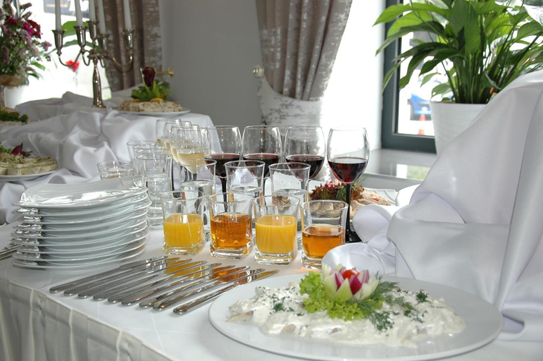 Food & Drinks 5, Hotel Opera, Tarnowskie