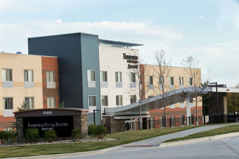 Exterior & Views 2, Fairfield Inn & Suites by Marriott Detroit Chesterfield, Macomb
