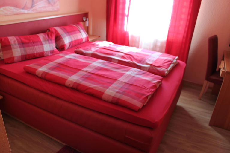 Bedroom 3, Hotel Restaurant Hochdorfer Hirschen, Freiburg im Breisgau