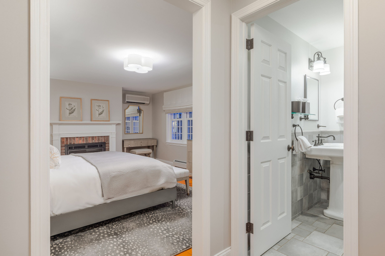 Bedroom 2, The Hermitage Inn Vermont, Windham