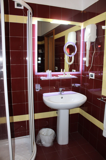 Bathroom 5, Artemisia Palace Hotel, Palermo