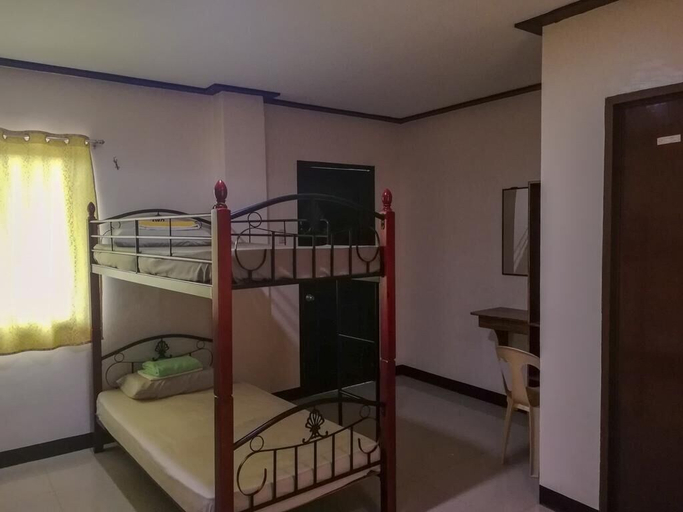 Bedroom 2, ROEXCIN Tourist Inn, Claver