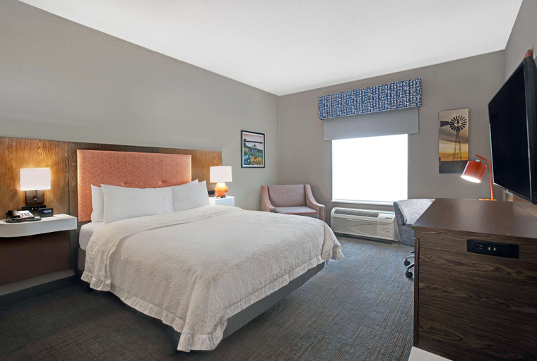 Bedroom 3, Hampton Inn Keokuk, Lee