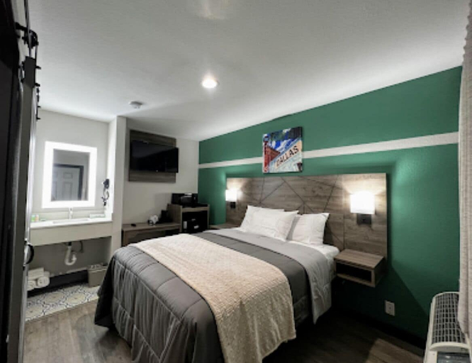 Bedroom 5, Bishop Arts Suites, Dallas