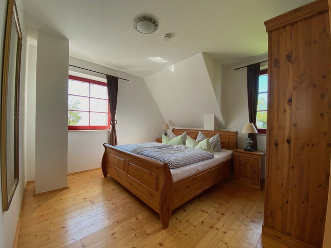 Bedroom 2, Appartementhaus Zur Bergwiese, Sächsische Schweiz-Osterzgebirge