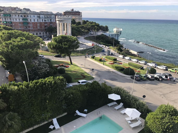 Exterior & Views 2, Grand Hotel Passetto, Ancona