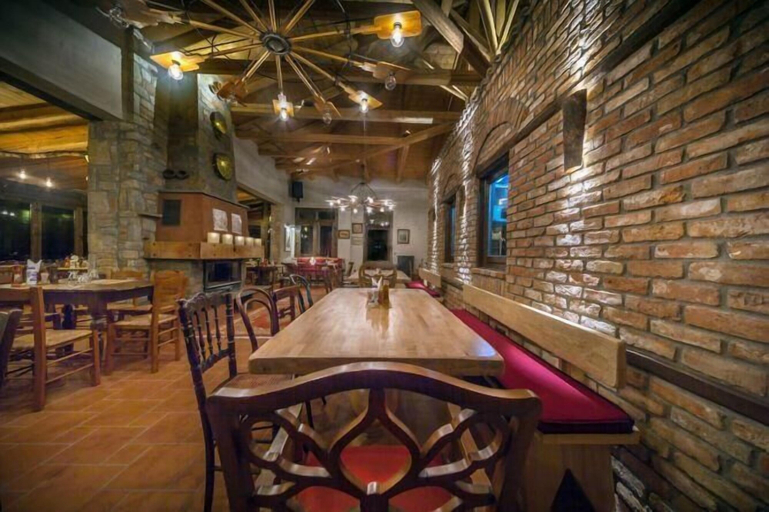 Food & Drinks 5, Montanema Handmade Village, Thessaly