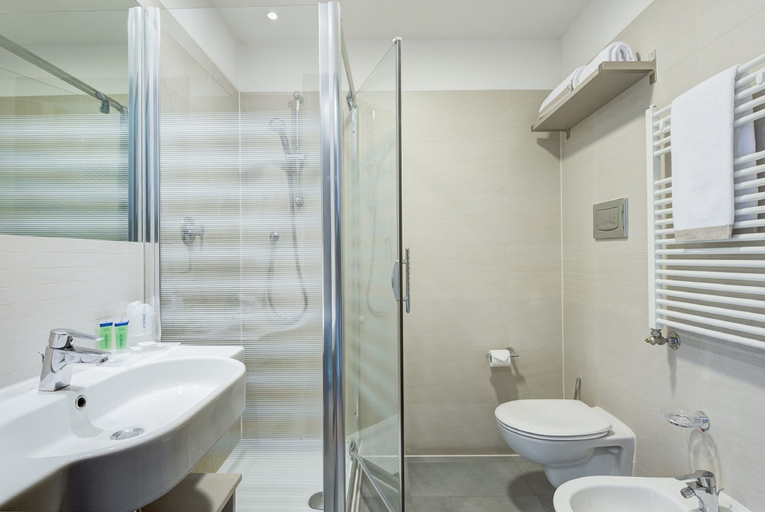 Bathroom 4, Camplus Bononia - Casa per Ferie, Bologna