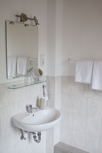 Bedroom 5, Hotel Alt-Lennep, Remscheid