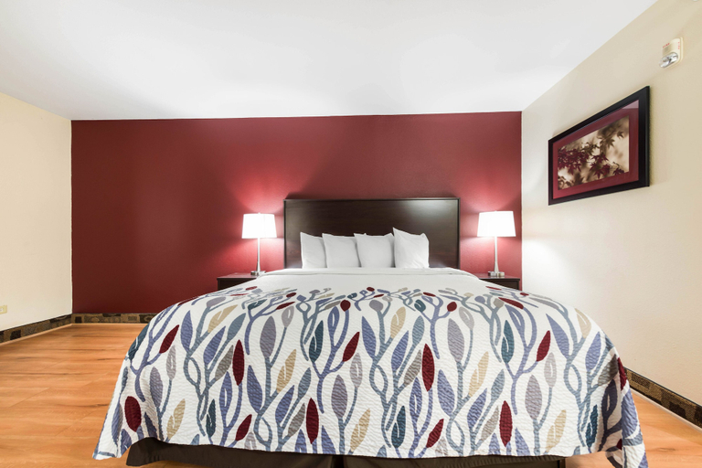 Bedroom 2, Econo Lodge Inn & Suites, Will