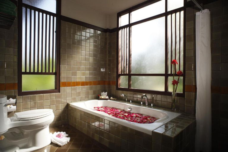 Bathroom 5, Khaolak Bhandari Resort and Spa, Takua Pa