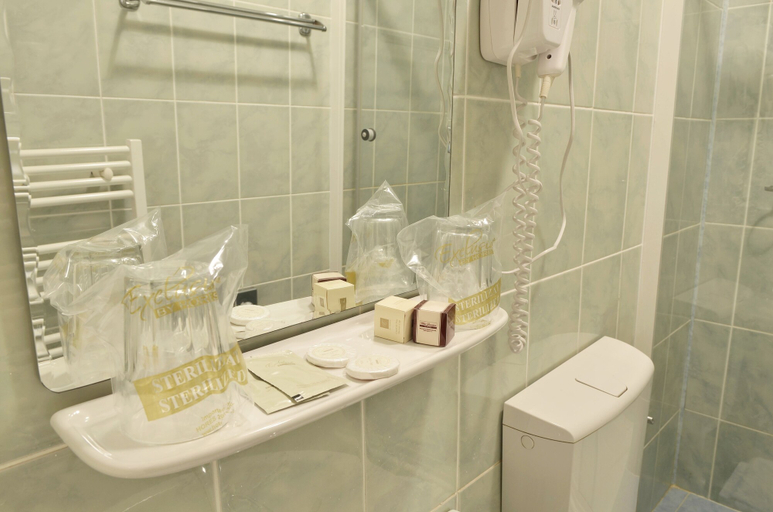Bathroom 4, Hotel Transilvania, Cluj-napoca