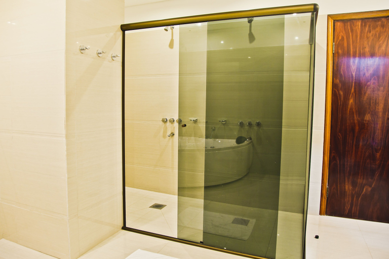 Bathroom 4, Megal Suites Hotel, Ciudad del Este