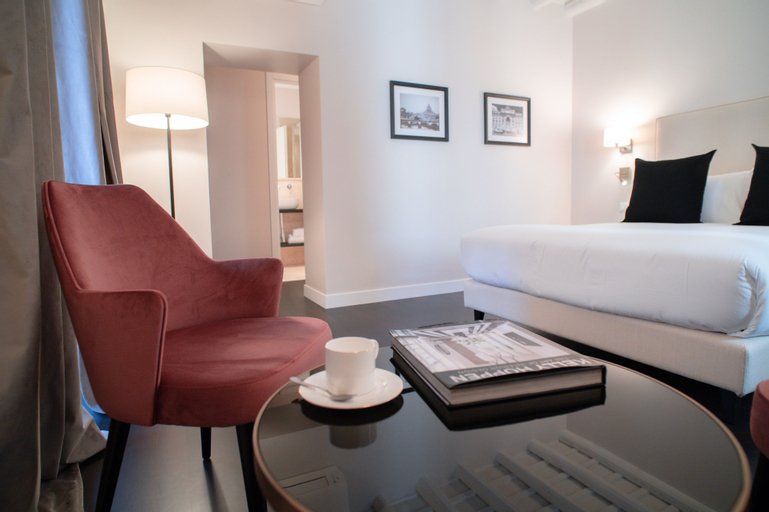 Bedroom 1, Kame Hall, Rome