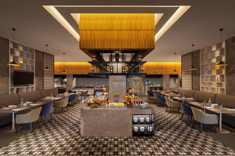 Food & Drinks 5, Courtyard by Marriott Tiruchirappalli, Tiruchirappalli