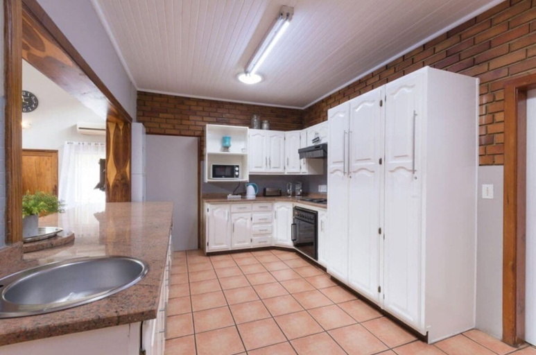 Others 5, Queensrest, City of Tshwane