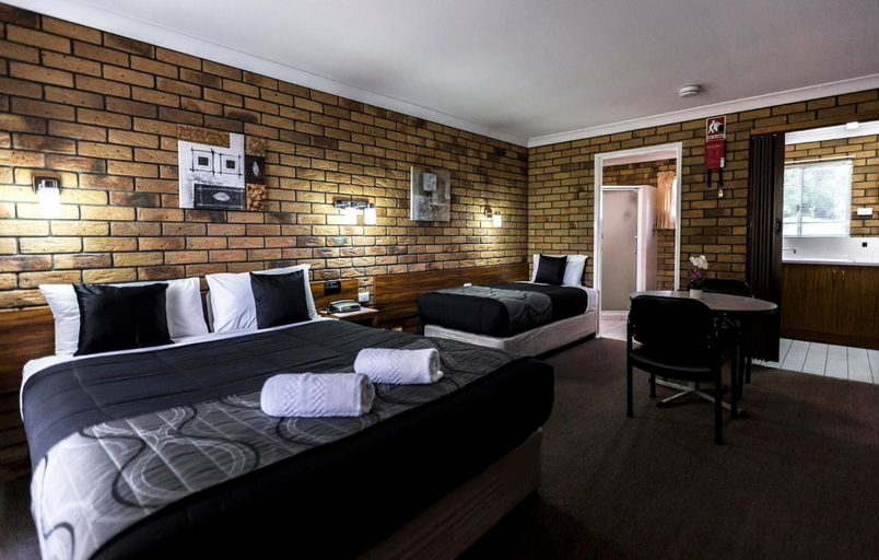 Bedroom 3, Park House Motor Inn, Jondaryan - Pt B