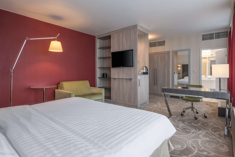Bedroom 4, Hilton Geneva Hotel and Conference Centre, Genève