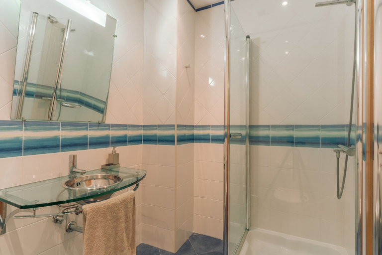 Bathroom 3, Stunning Apartment with sea view, Santa Cruz