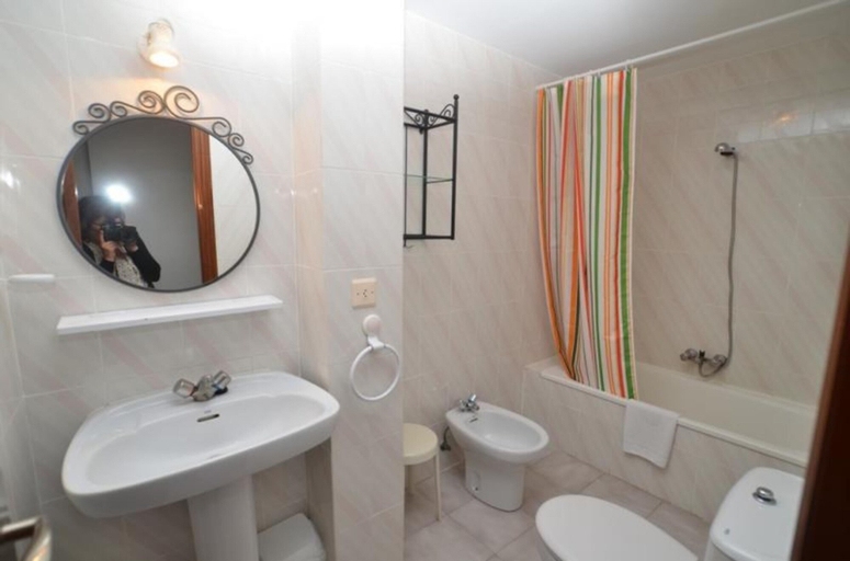 Bathroom, Apartment in Isla, Cantabria 102810 by MO Rentals, Cantabria