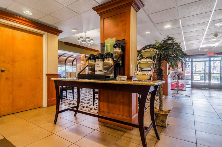Food & Drinks 5, Quality Inn Lumberton, Robeson