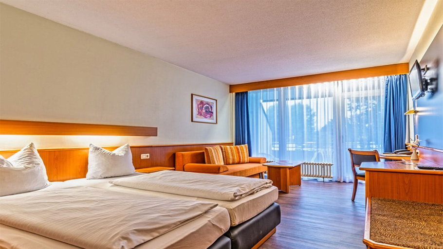 Bedroom 4, Fletcher Parkhotel Olsberg-Winterberg, Hochsauerlandkreis