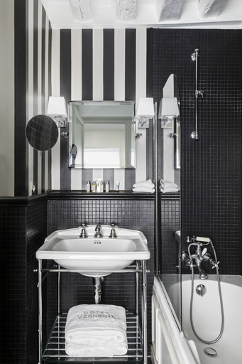 Bathroom 4, Hotel Verneuil, Paris