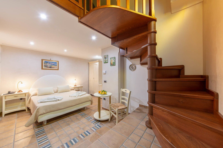 Bedroom 4, B&B La Casa nel Giardino, Napoli