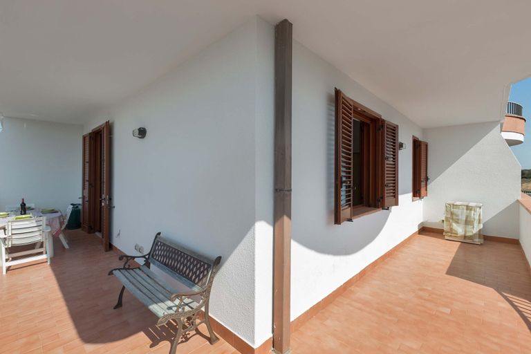 Terrace/patio, 1680 Appartamento Blumer by Barbarhouse, Lecce