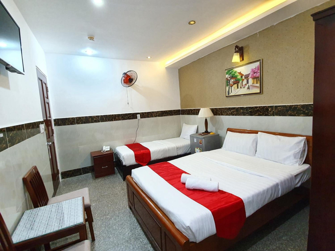 Bedroom 3, Truong Giang Hotel, District 5