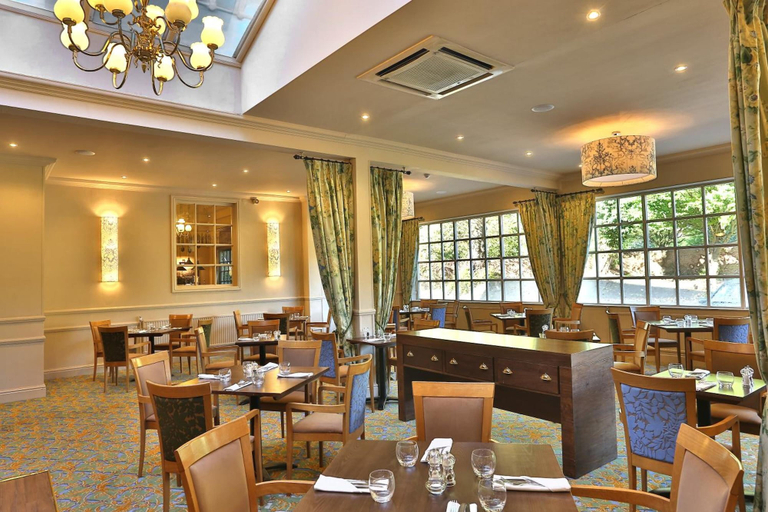 Food & Drinks 5, Reigate Manor, Surrey