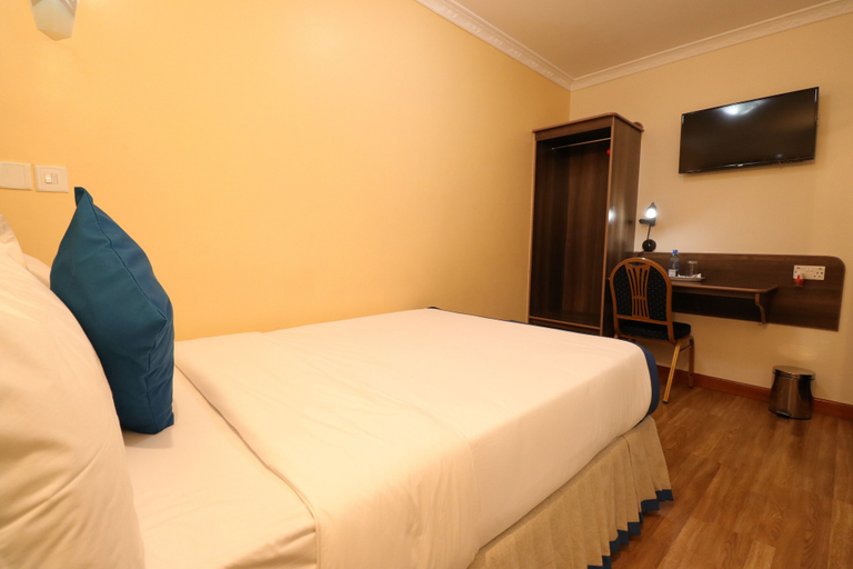 Bedroom 2, Buraha Zenoni Hotel and Resort, Gilgil