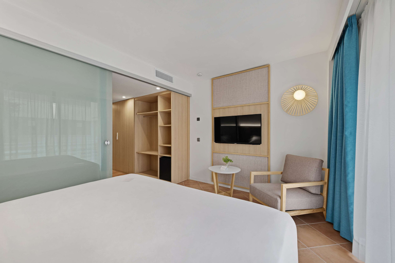 Bedroom 4, Occidental Cala Viñas, Baleares