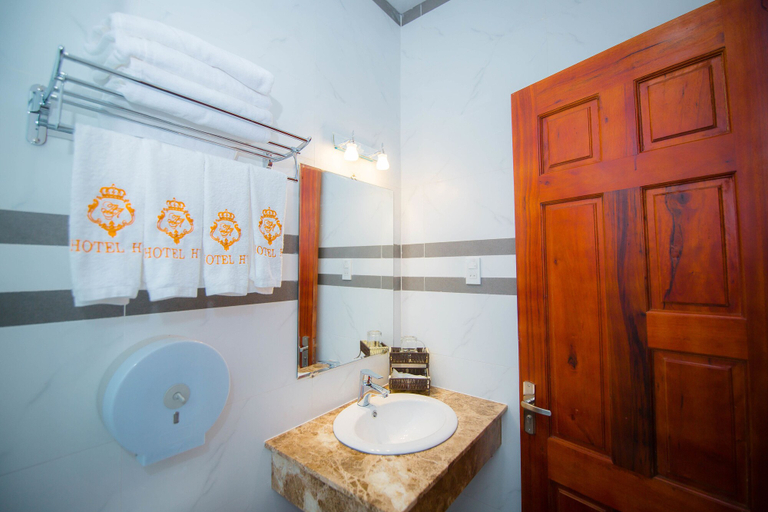 Bathroom 4, Hong Tung Hotel, Đà Lạt