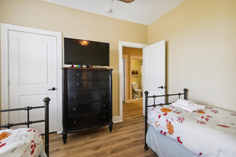 Bedroom 3, Memory Maker, Galveston