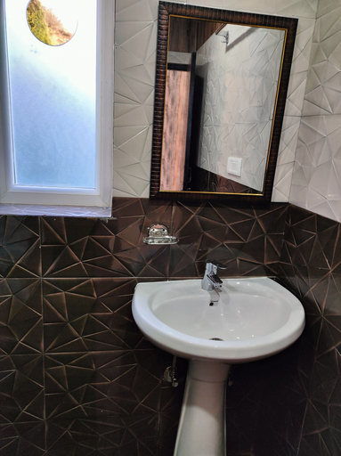 Bathroom, Hotel Doon IT Park, Dehradun