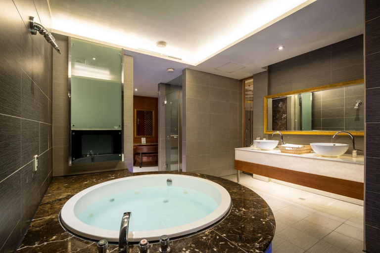 Bathroom 4, Uline Motel, Taipei City