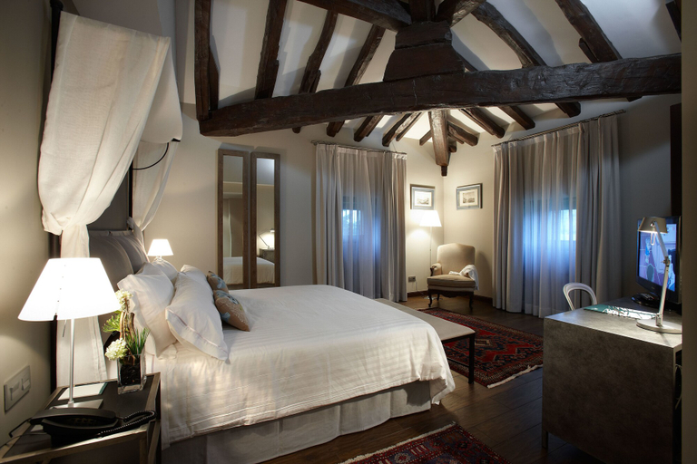 Bedroom 2, Hotel Iriarte Jauregia, Guipúzcoa