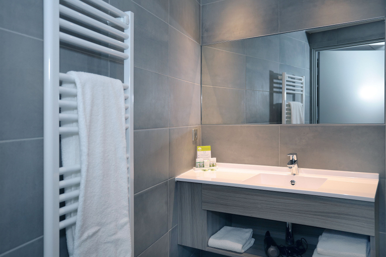Bathroom 5, Best Western Linko Hotel, Bouches-du-Rhône