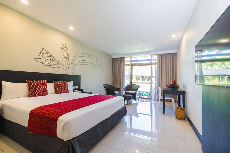 Bedroom 3, Tanoa International Hotel, Ba