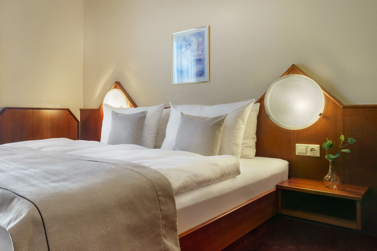 Bedroom 4, Hotel Hagemann, Hamburg