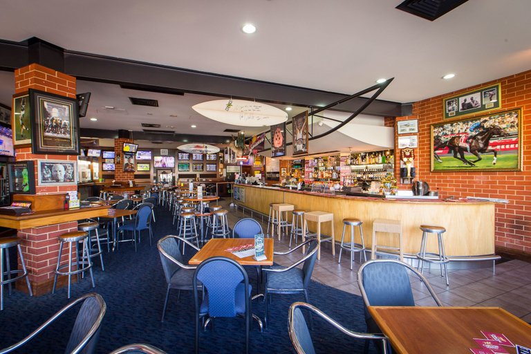 Food & Drinks 5, Nightcap at Watermark Glenelg, Adelaide