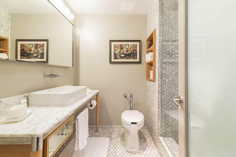 Bathroom 5, The Hollywood Roosevelt, Los Angeles