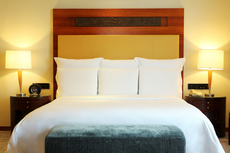 Bedroom 3, Renaissance Wuhan, Wuhan