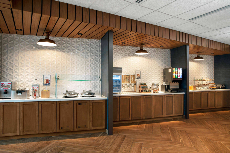 Food & Drinks 5, Fairfield Inn & Suites by Marriott Lewisburg, Union