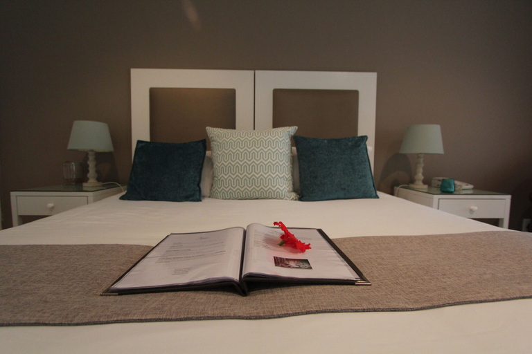 Bedroom 4, Robberg Beach Lodge - Lion Roars Hotels & Lodges, Eden