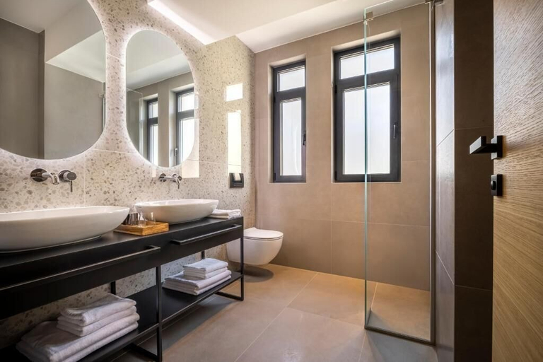 Bathroom 4, DUNATOVI DVORI Heritage Hotel, Preko